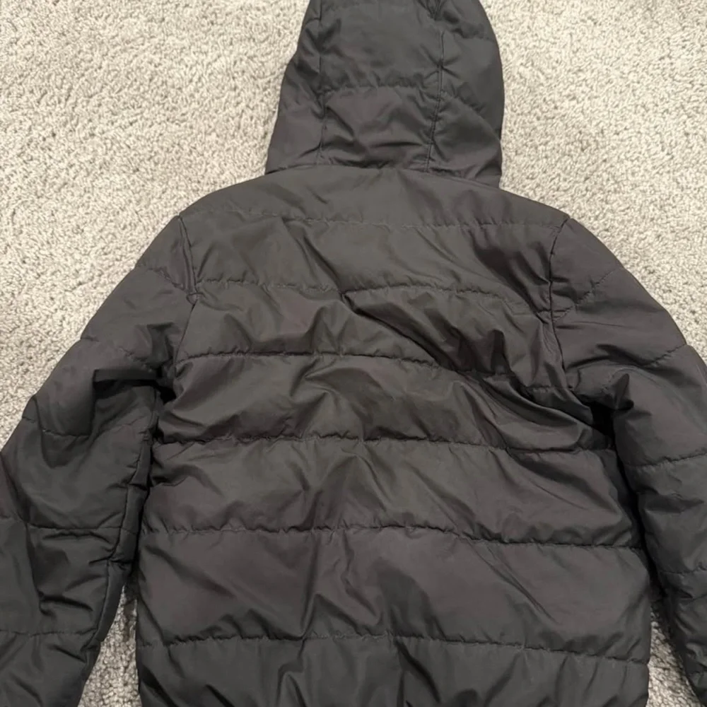 Patagonia Black Hooded Kids Puffer Jacket - Picture 2 of 4